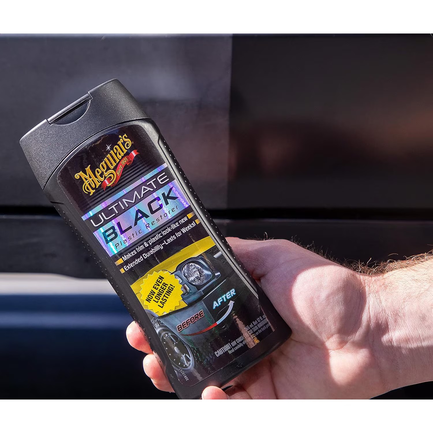 Fekete műanyag ápoló: hogyan őrizd meg az autód műanyag felületeinek fényét?